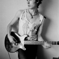 Sid Vicious, 1977 Courtesy of The Metropolitan Museum of Art, Photograph © Dennis Morris - all rights reserved