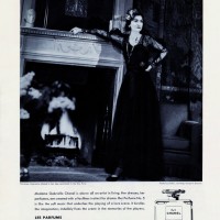 No5にとって初めての広告塔となったのは、ココ・シャネル本人。革新的な女性像を体現した。