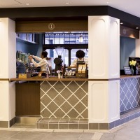 ビームス ジャパン1階にはコーヒースタンドが併設