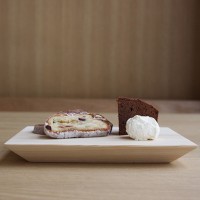 Kaikado Cafeのスイーツ:HANAKAGOのシュトーレンとガトーショコラ