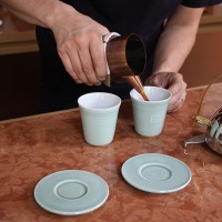 Kaikado Cafeのコーヒーカップ飲み口が楕円型になった朝日焼