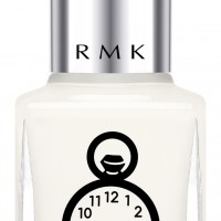 「RMK ネイルカラー EX」／ワンダーランドホワイト・時計（1,500円）
