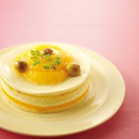 オリーブオイルと柑橘のケーキ 2,000円／クローバー×オリオテーカ