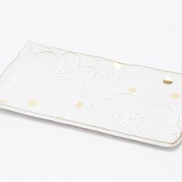 golden dots square plate 2016 ceramic h. 1.5 × h. 28.5 × d. 16.5 cm