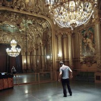“パリ・オペラ座”を舞台した映画『ミルピエ ～パリ・オペラ座に挑んだ男～』が、パスザバトンとの限定コラボレーショントートバッグを発売