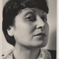 リナ・ボ・バルディ　37歳（1951年）