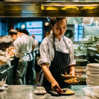 東京・恵比寿にモダン・タイ・レストラン「ロングレイン」が8月末オープン