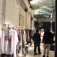 「UNCONVENTIONAL」に出展した東京ファッションアワードのブース