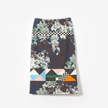 幾何学×花でスポーティーフェミニンなMSGMのタイトスカート【Today's item】