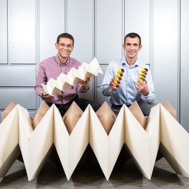 折り紙が建築物や家具に変身！研究者たちが注目する折り紙の新たな可能性