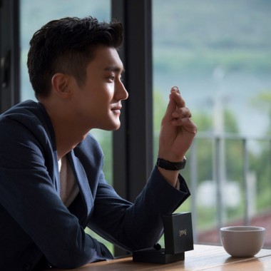 チェ・シウォン出演、ピアジェのアイコン「ポセション」のPVで愛する人に想いを伝える