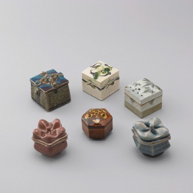 中国や朝鮮古陶磁から日用の工芸品まで。没後50年の河井寛次郎にフォーカスした展覧会が開催