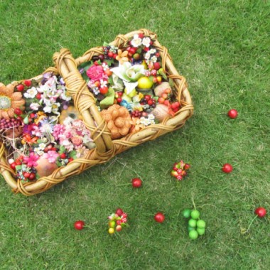 花びらいっぱい「ごちそうのフルーツフラワー展」、アトリエ染花がパスザバトン表参道店でイベント
