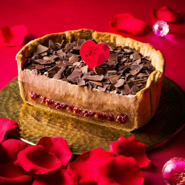 パブロの甘酸っぱく濃厚な新作、「ショコラとフランボワーズのLOVEチーズタルト」で華やかに彩るバレンタイン