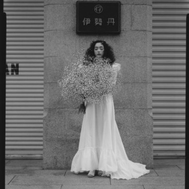 伊勢丹新宿店 リ・スタイルが25周年! 「白」をキーワードにウェディングとファッションの2軸でキュレーションした企画を開催