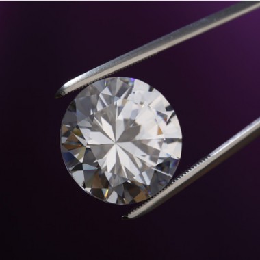 研究室で生まれた「ラボ・グロウンダイヤモンド」だけを使うジュエリーブランド『YON』が新宿伊勢丹でポップアップ