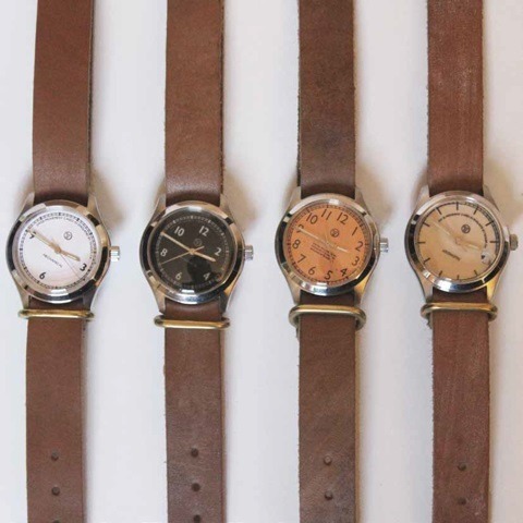 腕時計左からEXPLOPER WHITE DIAL 12万円、EVEREST BLACK DIAL 12万円、STATION COPPER DIAL 12万円、CALEDAR CREAM DIAL 13万円