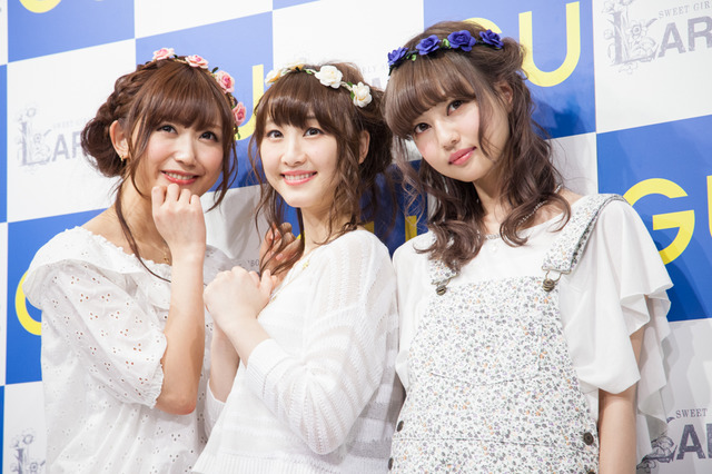 （左から）菅野結以さん、SKE48の松井玲奈さん、中村里沙さん
