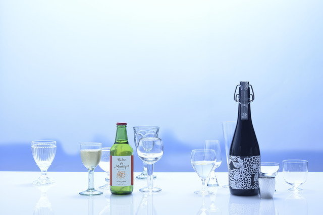 三越伊勢丹はワイングラスで飲む日本酒を提案する