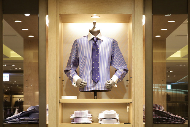 ネクタイやシャツのバリエーションが強化されたGINZAクローゼット（銀座三越5階）