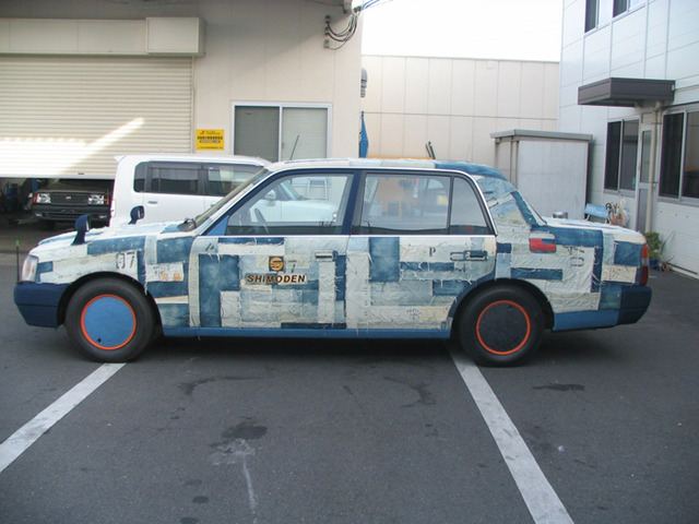 全国初の「リアルジーンズタクシー」が岡山県倉敷市児島地区周辺で運行