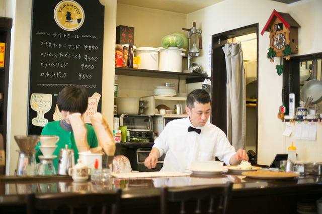 究極のたまごサンドを求めて、京都府東山区の白川通り沿いにある「やまもと喫茶」へ