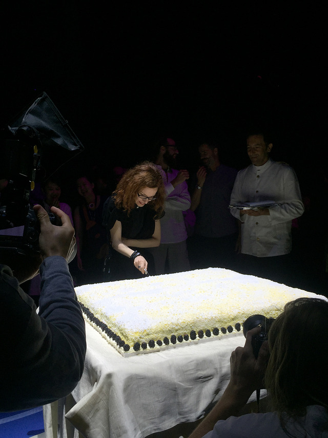 ITS15周年をお祝いするバースデーケーキ