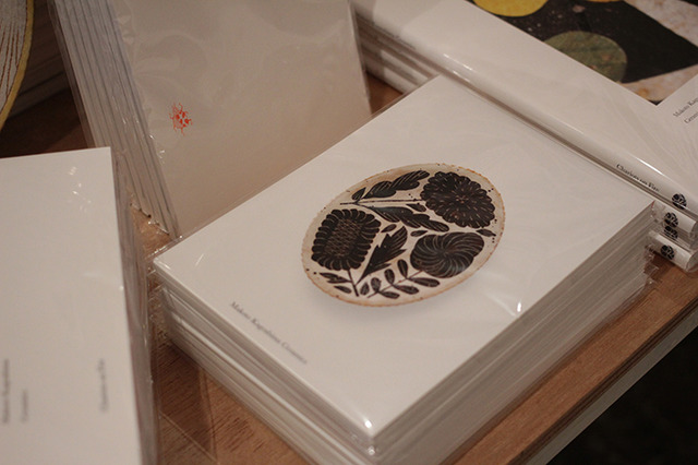 鹿児島睦の作品を一冊にまとめた『Makoto Kagoshima Ceramics』を森岡書店銀座店で発表