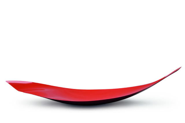 ‘Line and Surface: VI’, urushi japanese lacquer linen urethane form, 170 x 49 x 32 cm.　2013