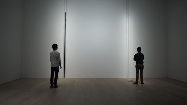 Solo, Without forgetting forgetfulness｜ 2015　Glass, ink, water｜400 x 4 cm each, set of 2｜Installation view at Mori Art Museum, Tokyo　